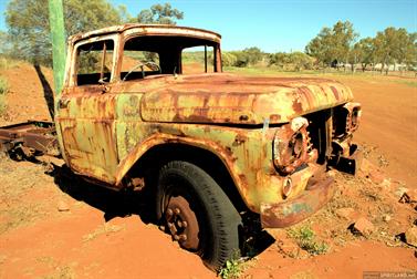 Rusty Ford truck, Mullewa, Western Australia